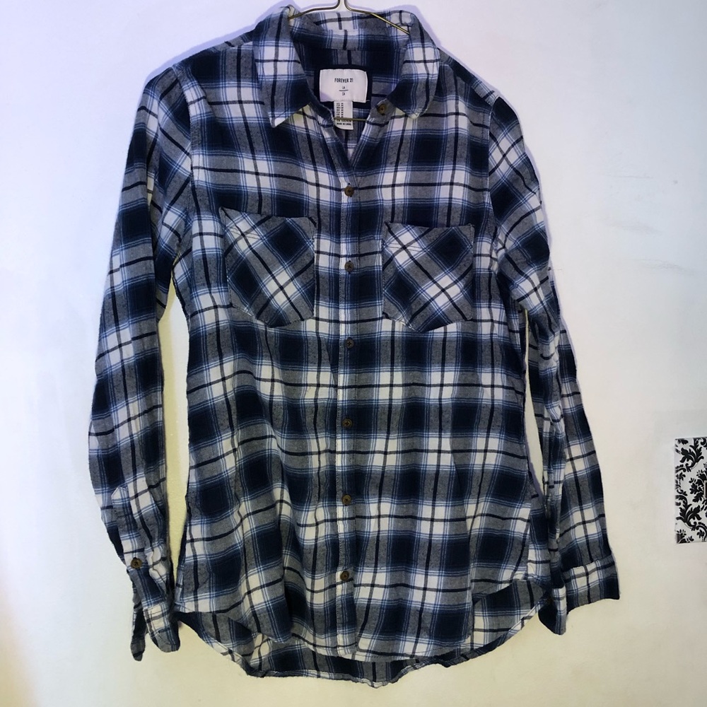 ♥️ Forever 21 button down shirt ♥️